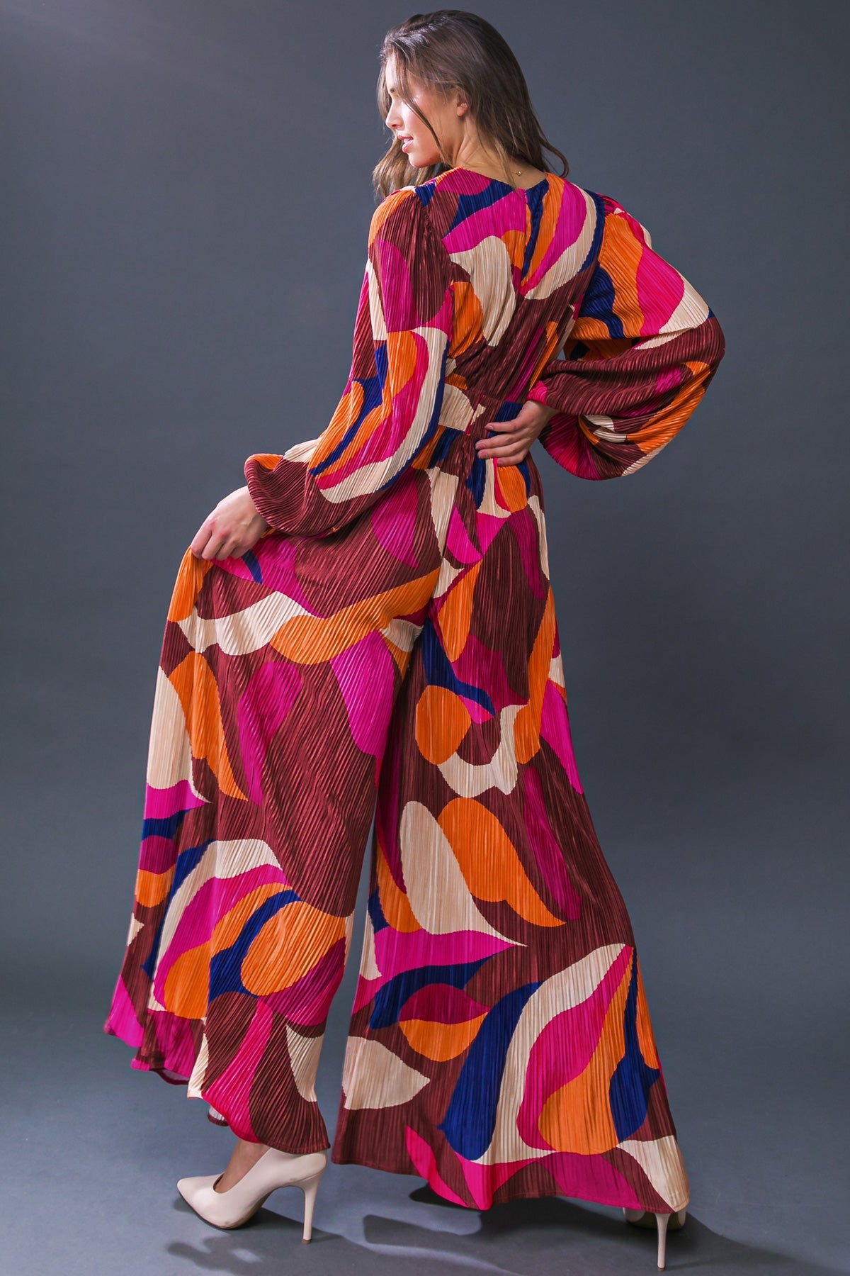 Set A Trend Plisse Jumpsuit With V Neck And Wide Leg