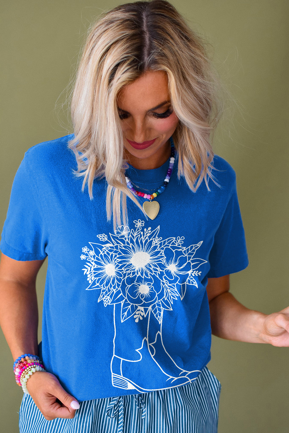 Blue Sunflower Boots Graphic Western Fashion T Shirt for Women