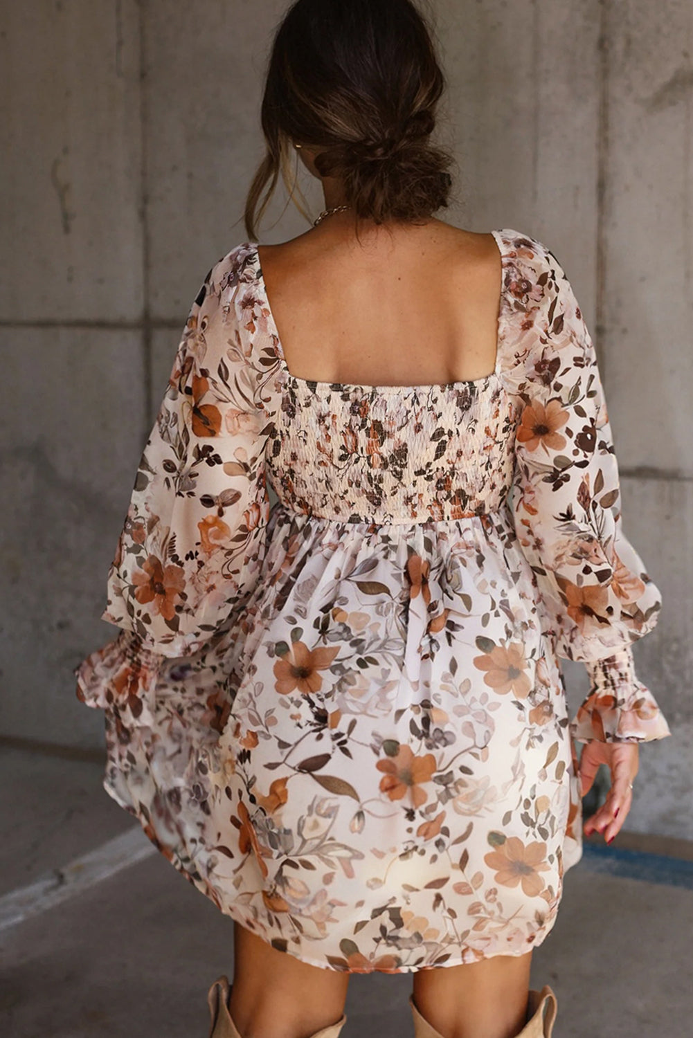White Floral Print Sweetheart Neck Long Sleeve Mini Dress