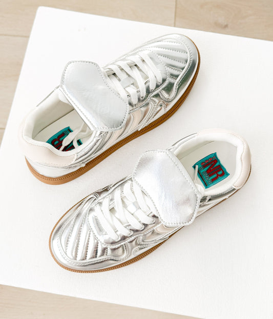Milan Metallic Sneaker Silver Low Top Comfort Footbed Naughty Monkey