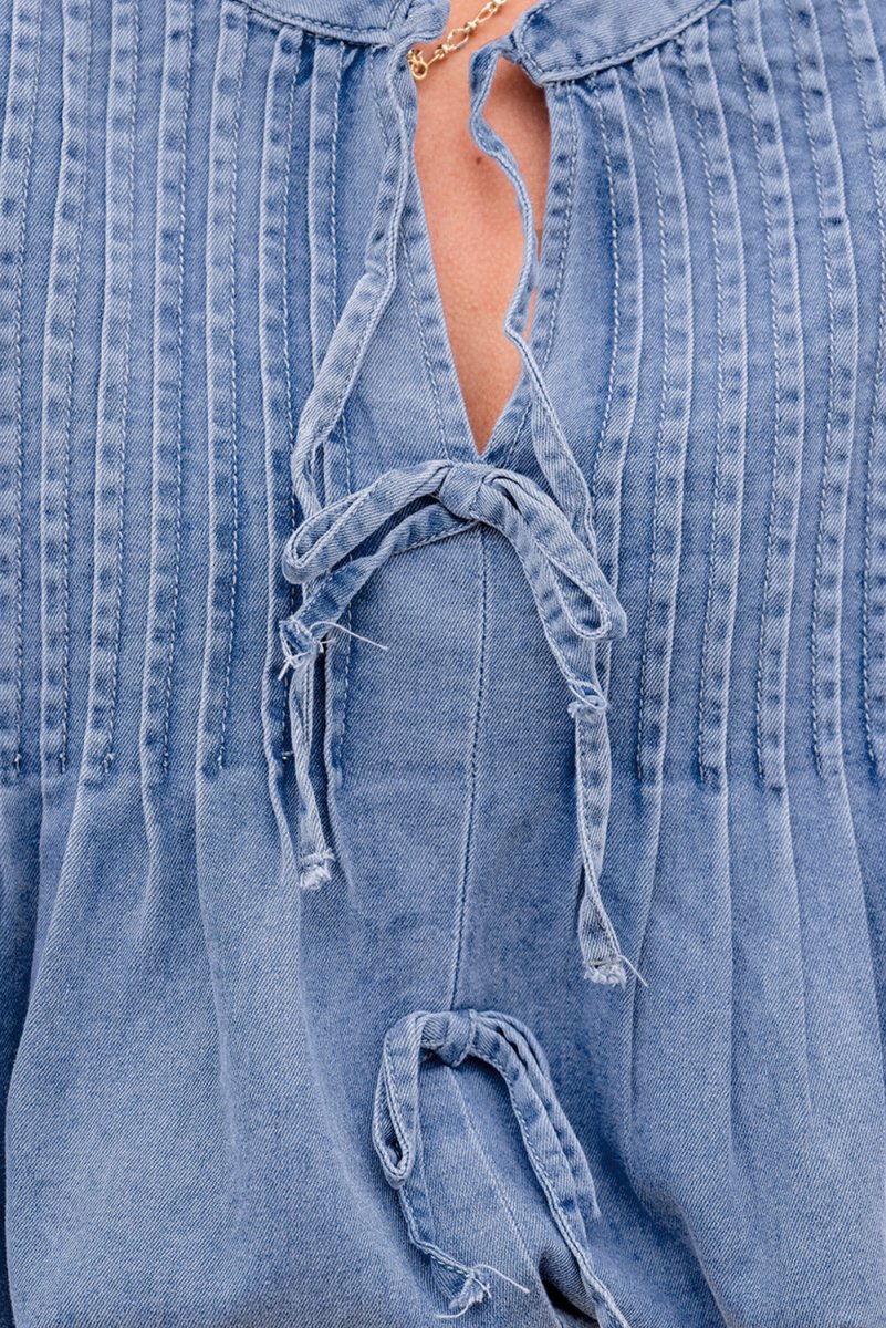 Myosotis Denim Front Pintuck Bow Tie Puff Sleeve Top - Love Salve