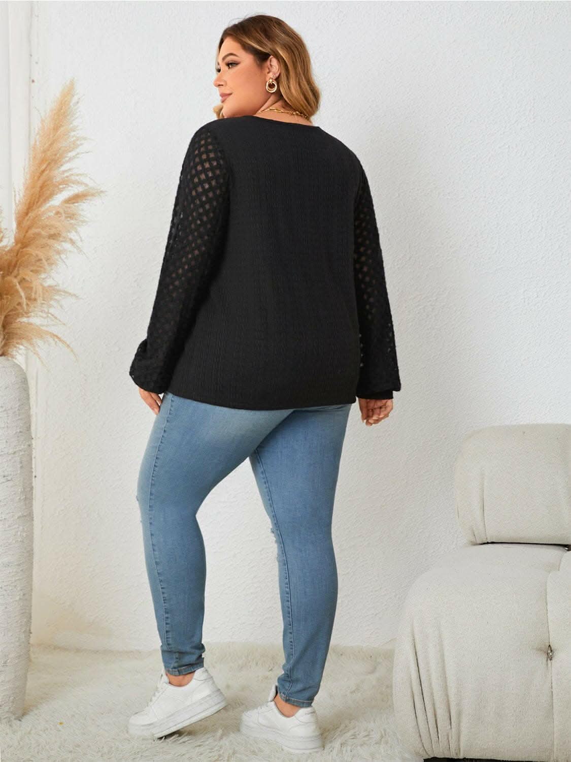 Openwork Plus Size Sheer Button-Up BlouseUpgrade Your Wardrobe with Style: Openwork Plus Size Sheer Button-Up Blouse
Elevated Sheer Elegance: Embrace sophistication with a sheer button-up blouse that exLove Salve Size Sheer Button-plus