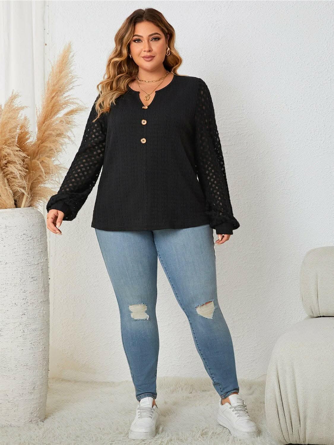 Openwork Plus Size Sheer Button-Up BlouseUpgrade Your Wardrobe with Style: Openwork Plus Size Sheer Button-Up Blouse
Elevated Sheer Elegance: Embrace sophistication with a sheer button-up blouse that exLove Salve Size Sheer Button-plus