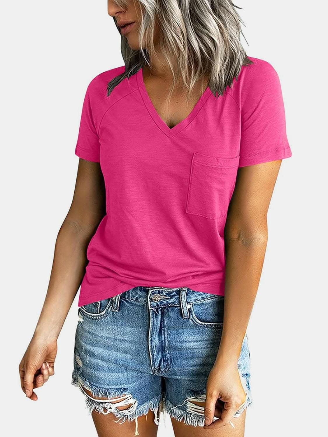 V-Neck Short Sleeve Tee with Handy PocketsV-Neck Short Sleeve Tee with Handy Pockets
Upgrade your wardrobe with the V-Neck Short Sleeve Tee that combines style and functionality seamlessly.
Main Features:
Love Salve -Neck Short Sleeve Teejust arrived