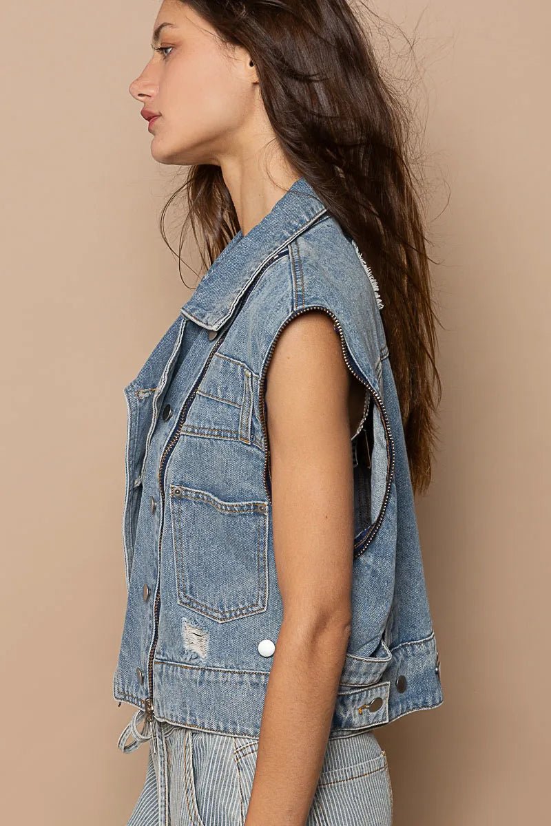 POL Cropped Denim Jacket with Functional Zipper Detail - Love Salve
