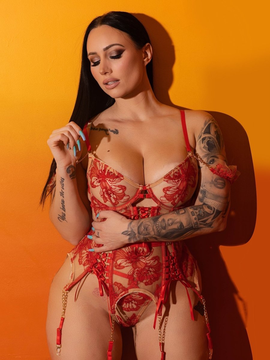 Red Ribbon Sculpting Lingerie Set - Love Salve