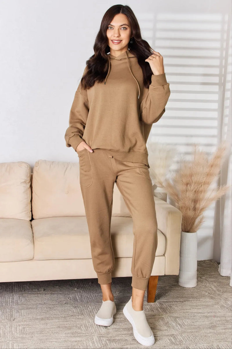 RISEN High Rise Relaxed Joggers for Casual Comfort - Love Salve