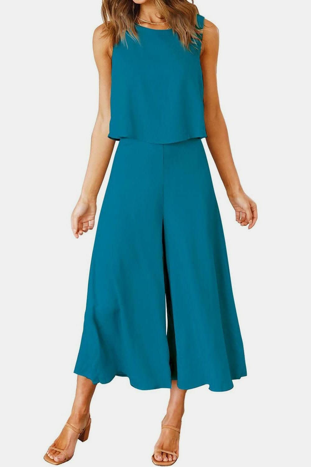 Casual Chic Two-Piece Set with Round Neck Top and Wide Leg PantsUpgrade Your Everyday Style with Our Casual Chic Two-Piece Set
Effortlessly chic and versatile, this two-piece set is a must-have for your wardrobe.
Featuring a Love Salve Round Neck Topjust arrived