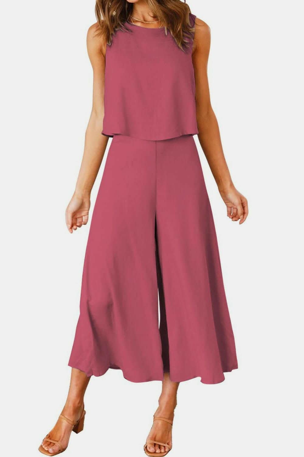 Casual Chic Two-Piece Set with Round Neck Top and Wide Leg PantsUpgrade Your Everyday Style with Our Casual Chic Two-Piece Set
Effortlessly chic and versatile, this two-piece set is a must-have for your wardrobe.
Featuring a Love Salve Round Neck Topjust arrived