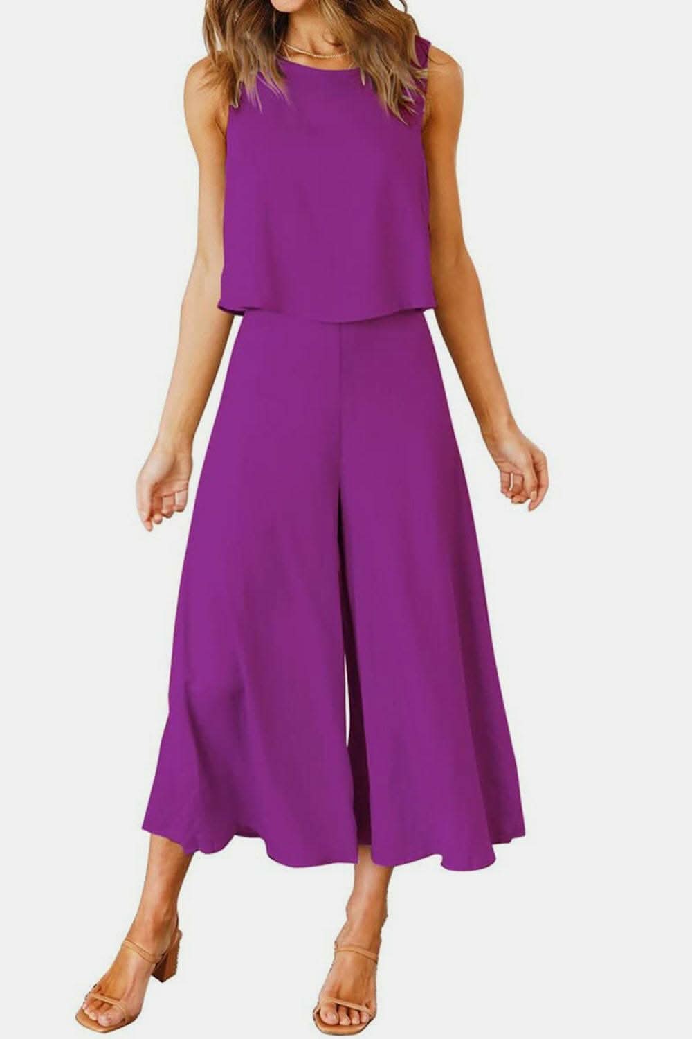 Casual Chic Two-Piece Set with Round Neck Top and Wide Leg PantsUpgrade Your Everyday Style with Our Casual Chic Two-Piece Set
Effortlessly chic and versatile, this two-piece set is a must-have for your wardrobe.
Featuring a Love Salve Round Neck Topjust arrived