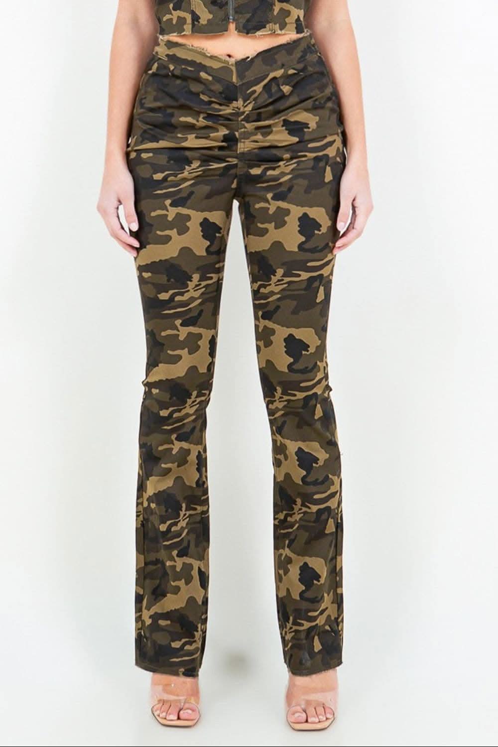 V-cut camo flared pants - Love Salve
