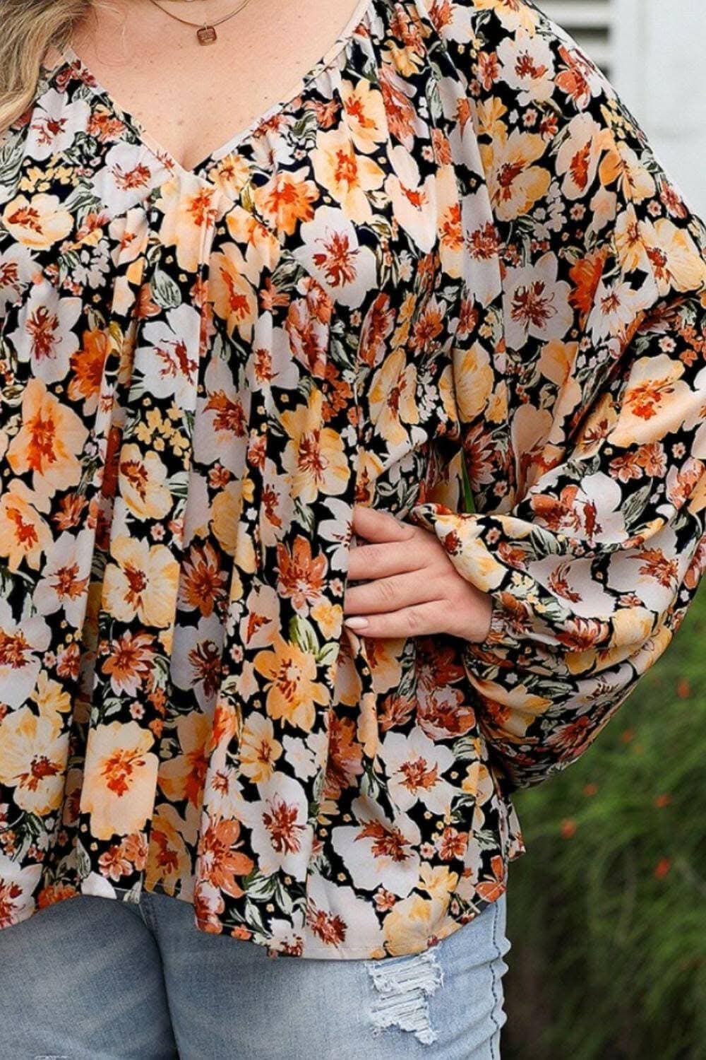 Floral V-Neck Balloon Sleeve Blouse for Curvy LadiesFloral V-Neck Balloon Sleeve Blouse for Curvy Ladies
Upgrade your wardrobe with our Floral V-Neck Balloon Sleeve Blouse, a versatile and stylish piece designed specLove Salve -Neck Balloon Sleeve Blouseplus