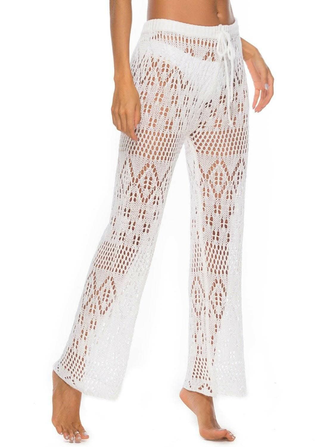 Beach Babe Cutout Swim LeggingsUpgrade Your Beach Look with Beach Babe Cutout Swim Leggings
Cutout Design: Make a bold statement with the unique cutout detailing that adds a touch of flair to Love Salve Beach Babe Cutout Swim Leggingsswimwear