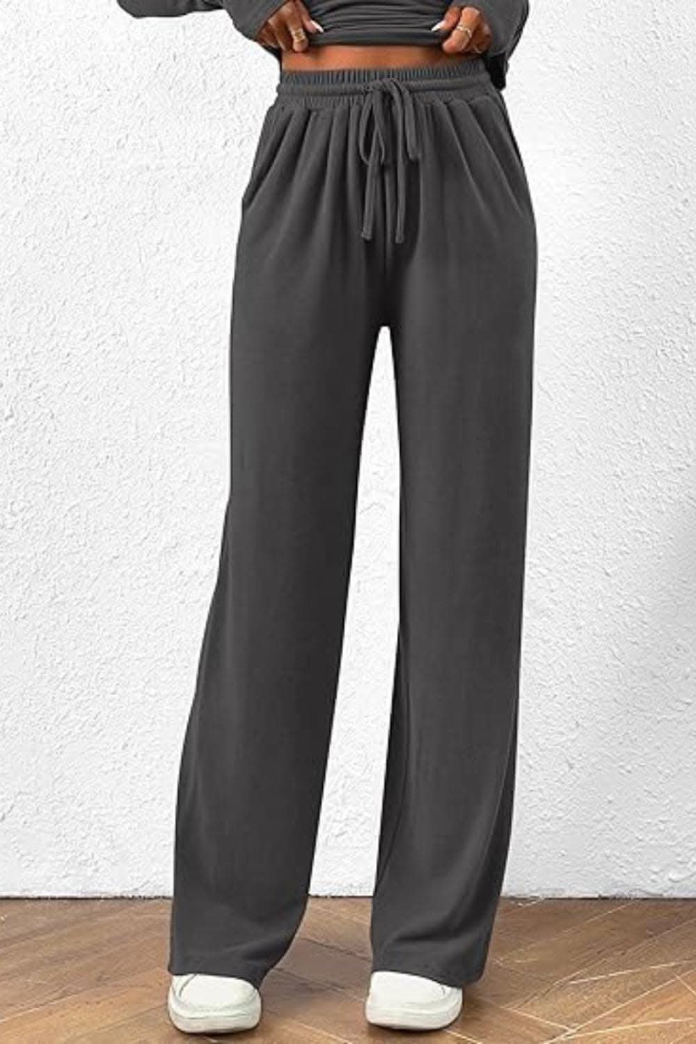 Cozy two-piece lounge set with pockets - Love Salve