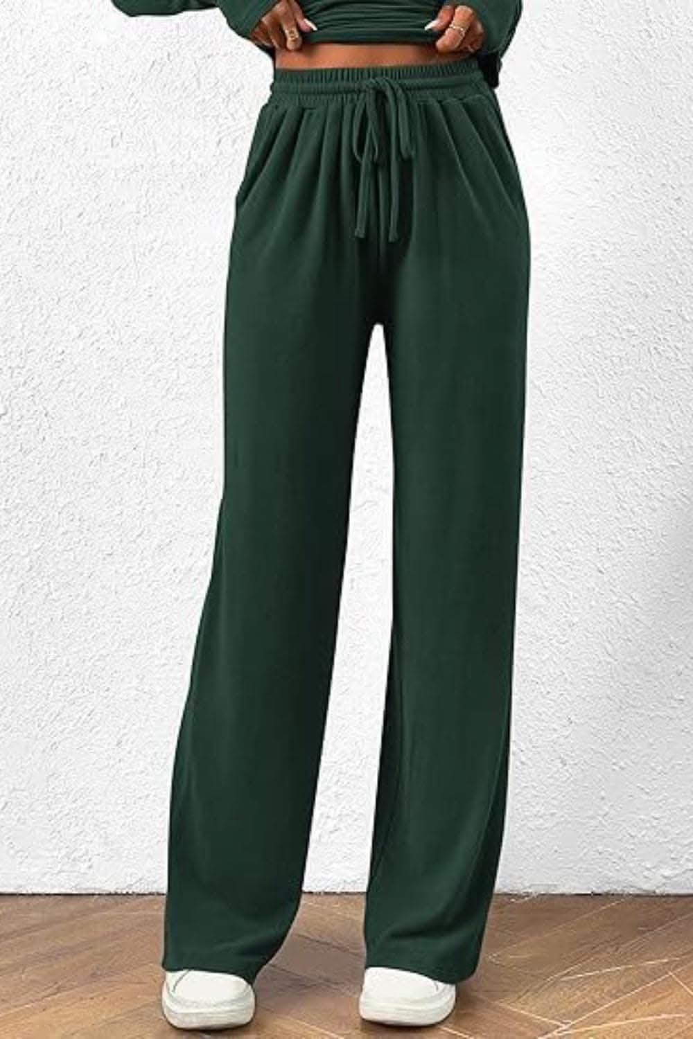 Cozy two-piece lounge set with pockets - Love Salve
