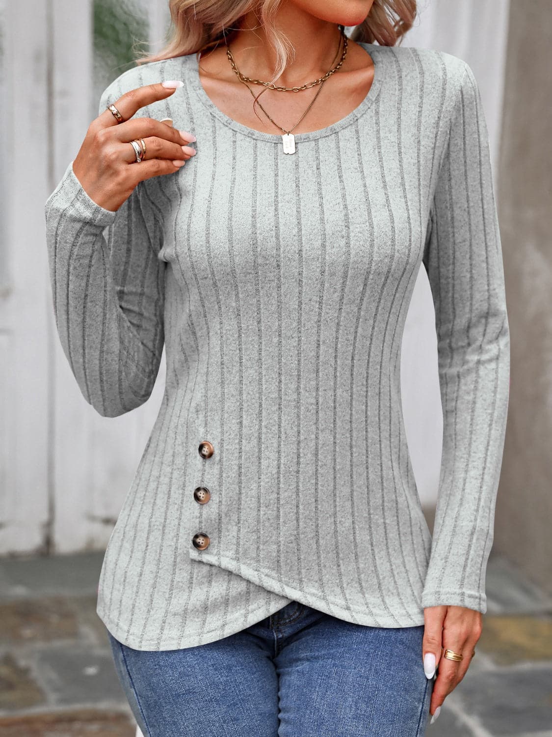 Elegant long sleeve tee with buttons