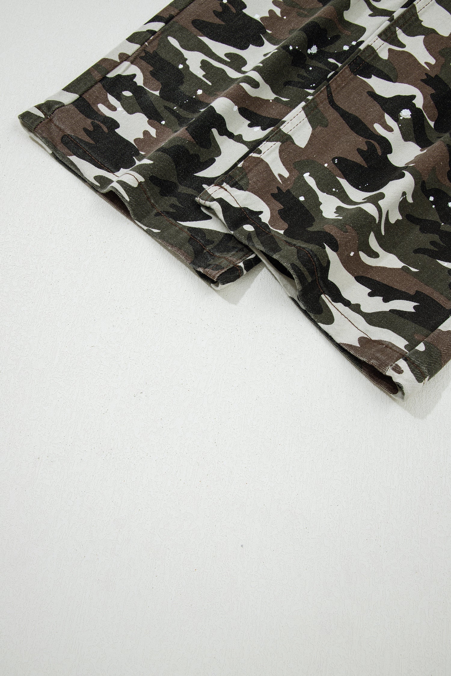 Green Camouflage Print Distressed Loose Denim Pants With Splash Design Dear-Lover Dropshipping