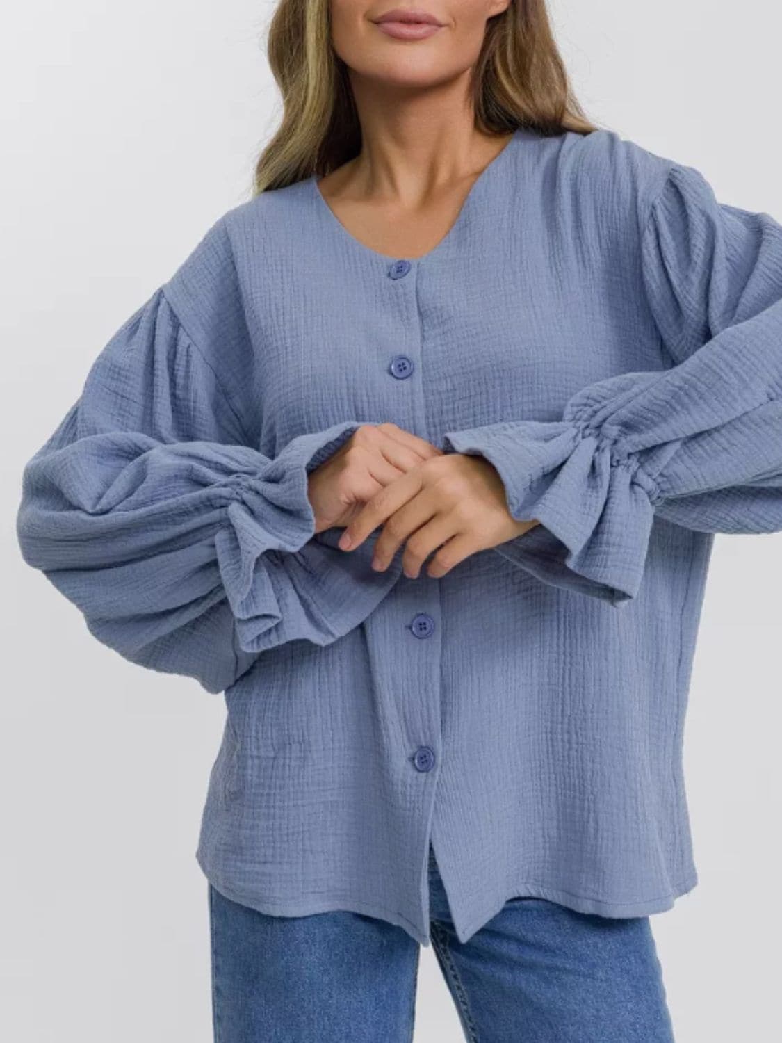 Elegant flounce sleeve shirt