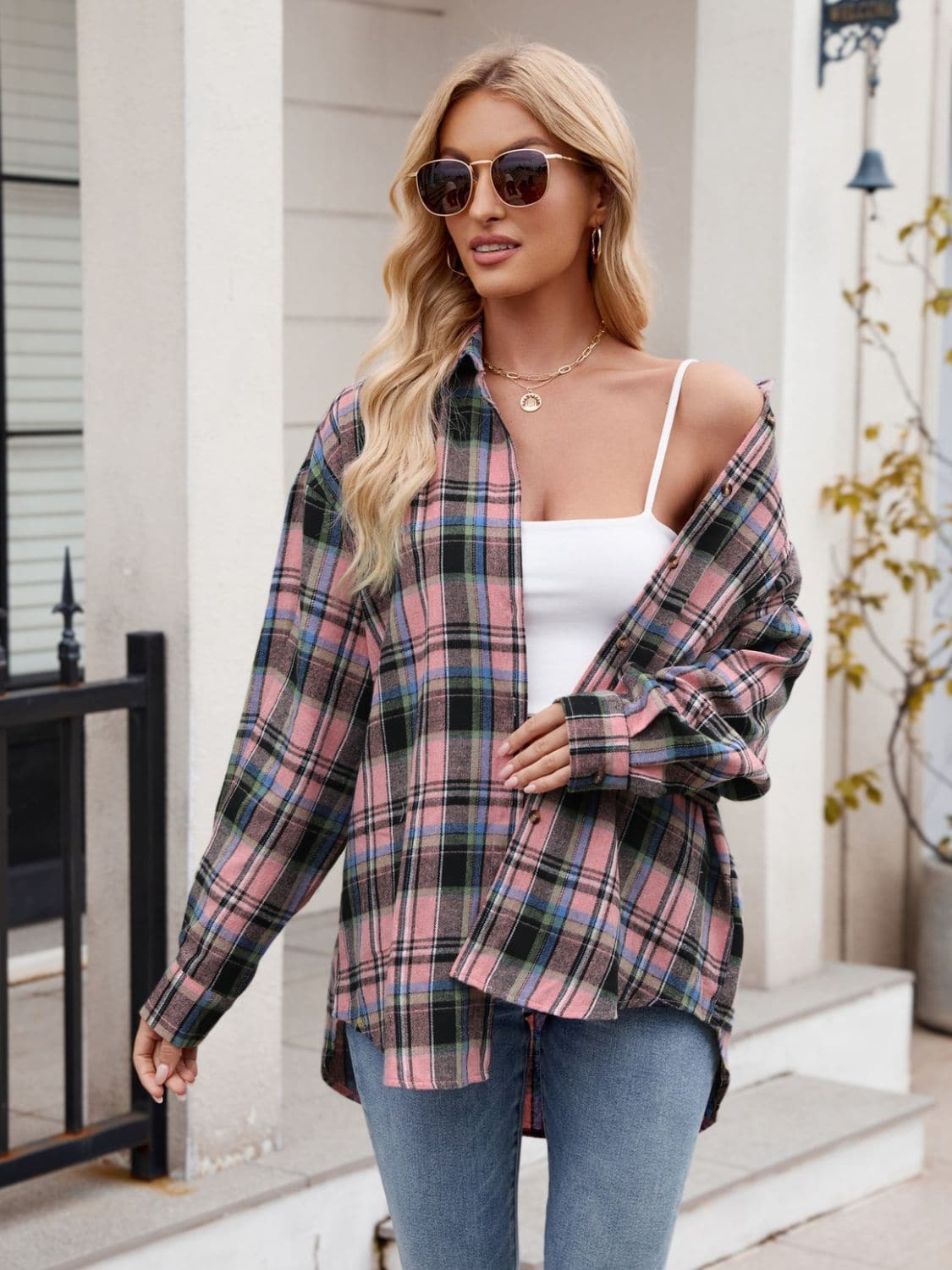 Pocketed Plaid Collared Neck Long Sleeve Shirt.