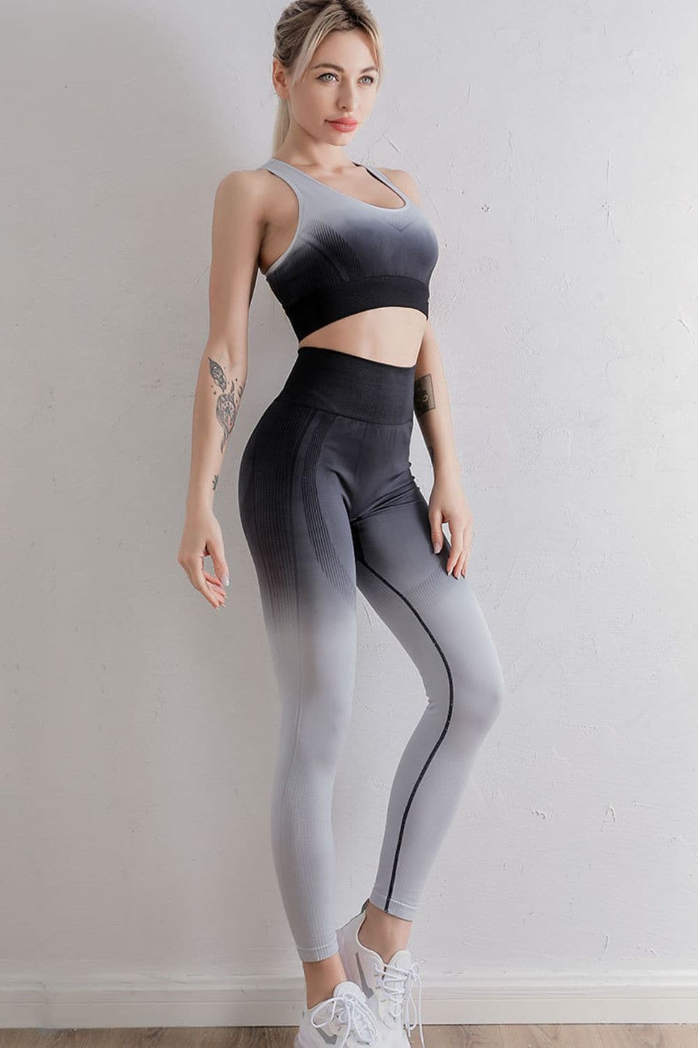 Gradient Sports Bra and Leggings Set.