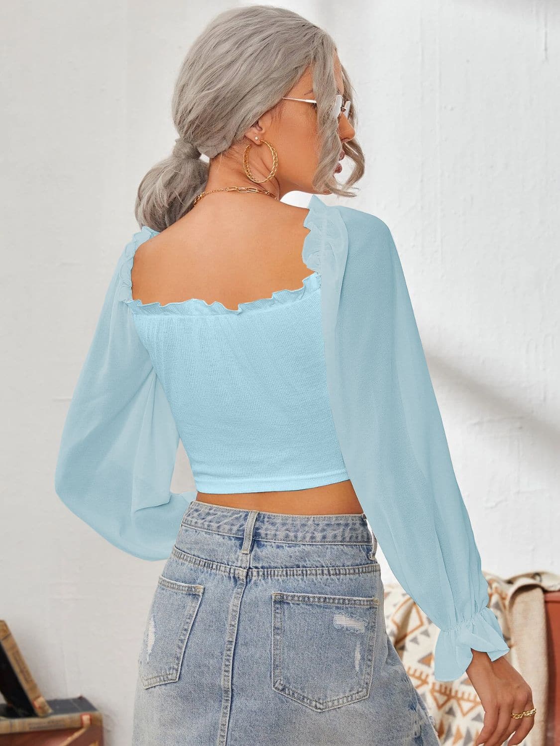 Mesh Sweetheart Neck Flounce Sleeve Top.