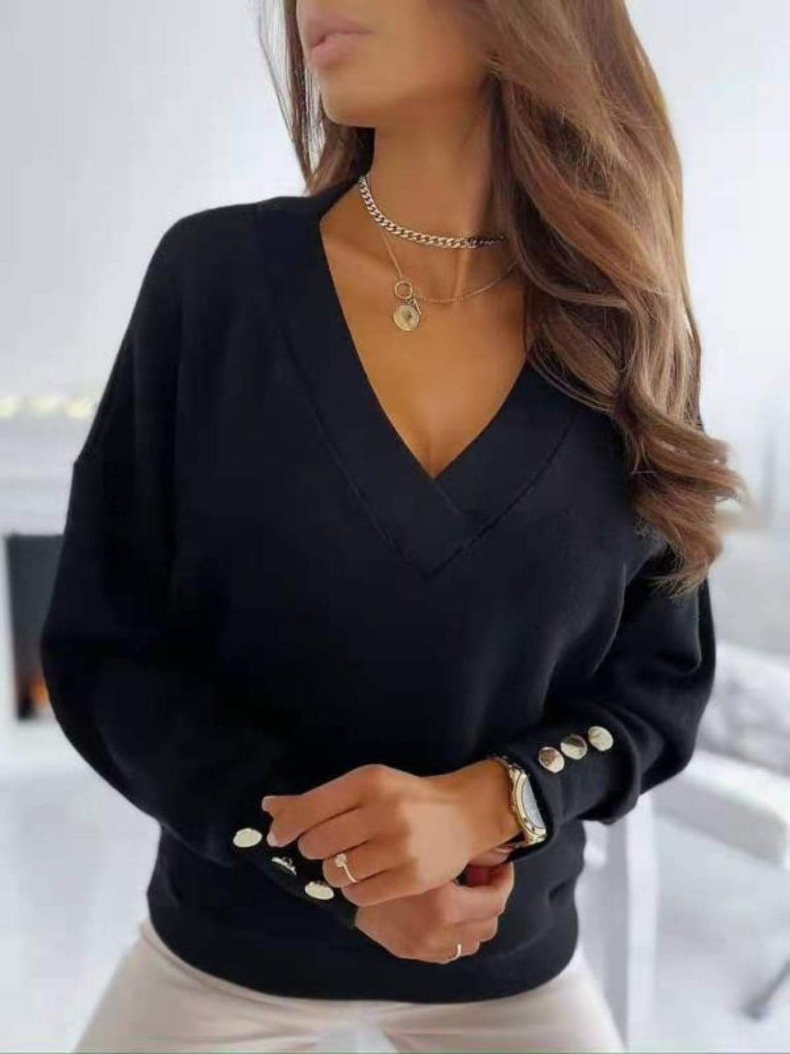 Chic V-neck long sleeve pullover with decorative buttons