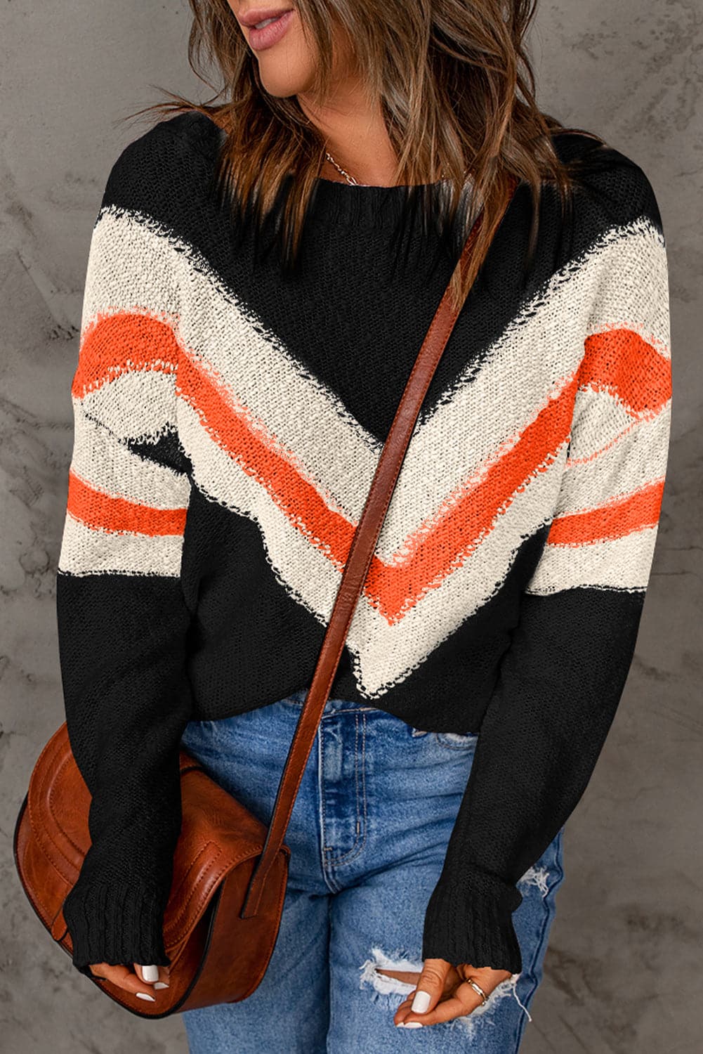 Contrast Round Neck Dropped Shoulder Sweater.