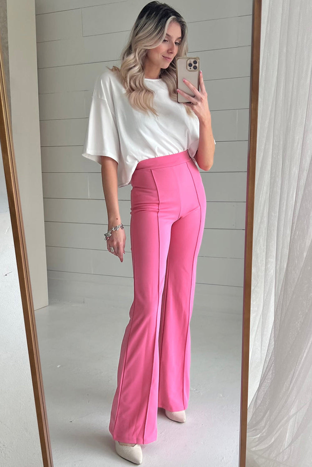 Sachet pink high-waisted flares