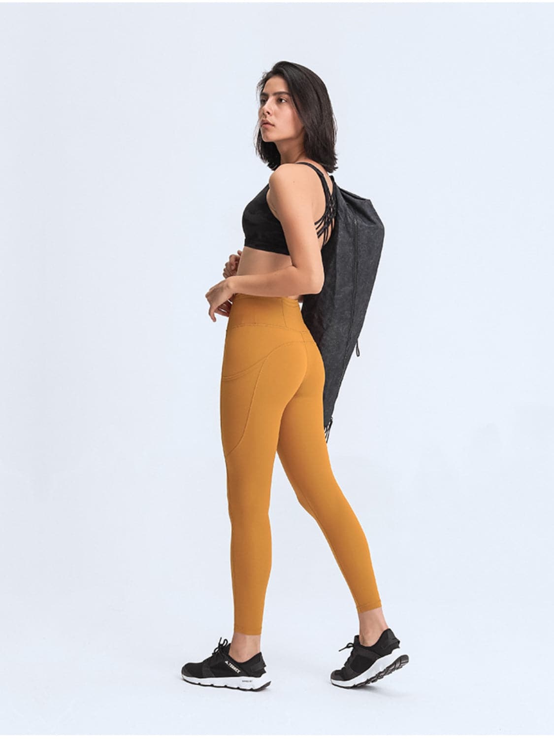 Wide Waistband Leggings with Pockets.