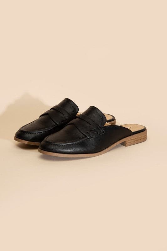 PERKS-S Flat Mules.