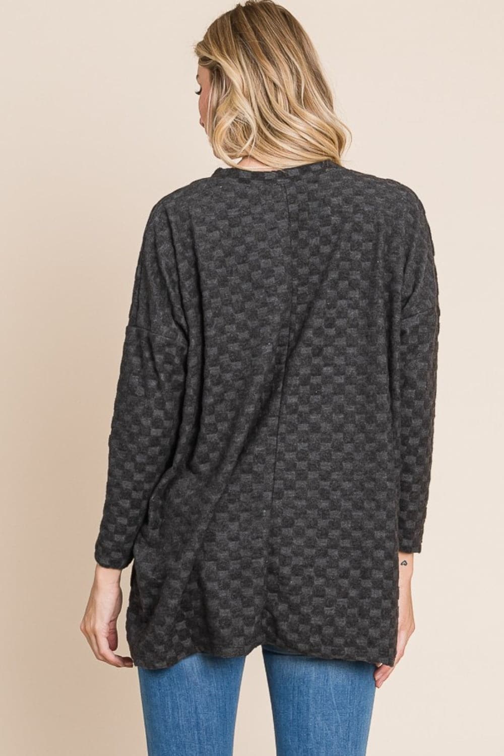 BOMBOM Checkered Long Sleeve V-Neck T-Shirt.