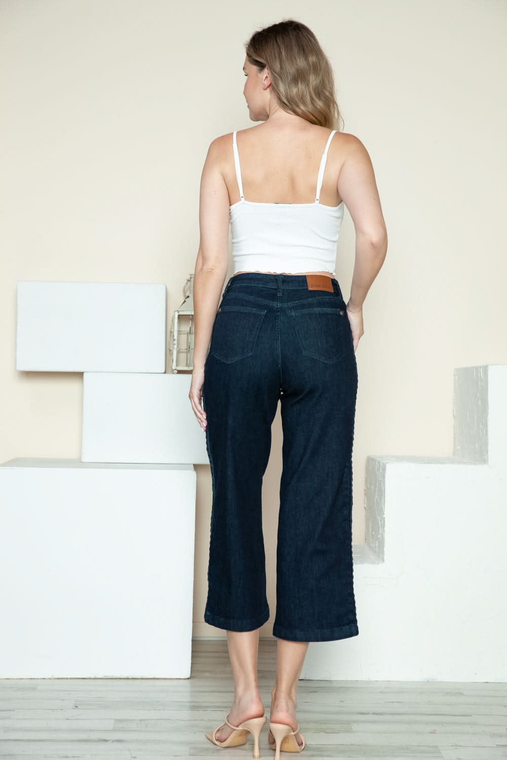 Judy Blue wide leg cropped jeans