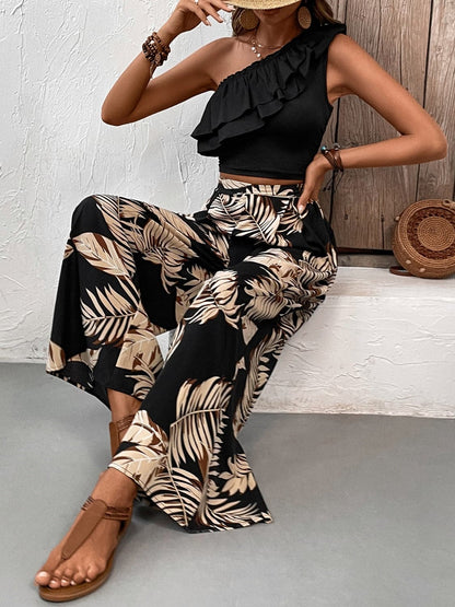 Ruffled Sleeveless Top and Printed Pants Set.