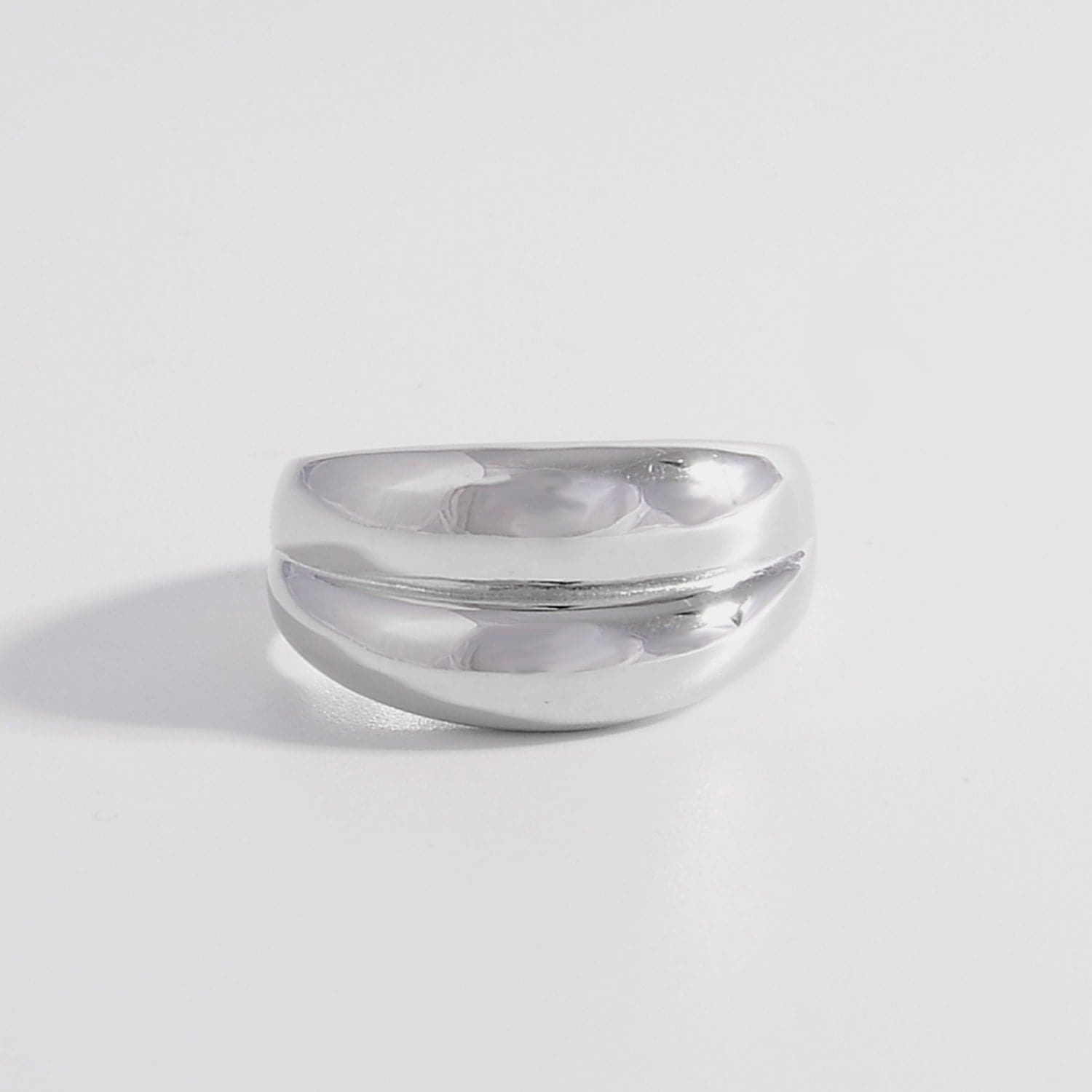 925 Sterling Silver Bulging Ring.