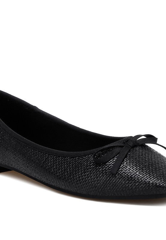 Elegant raffia ballet flats - bow detail