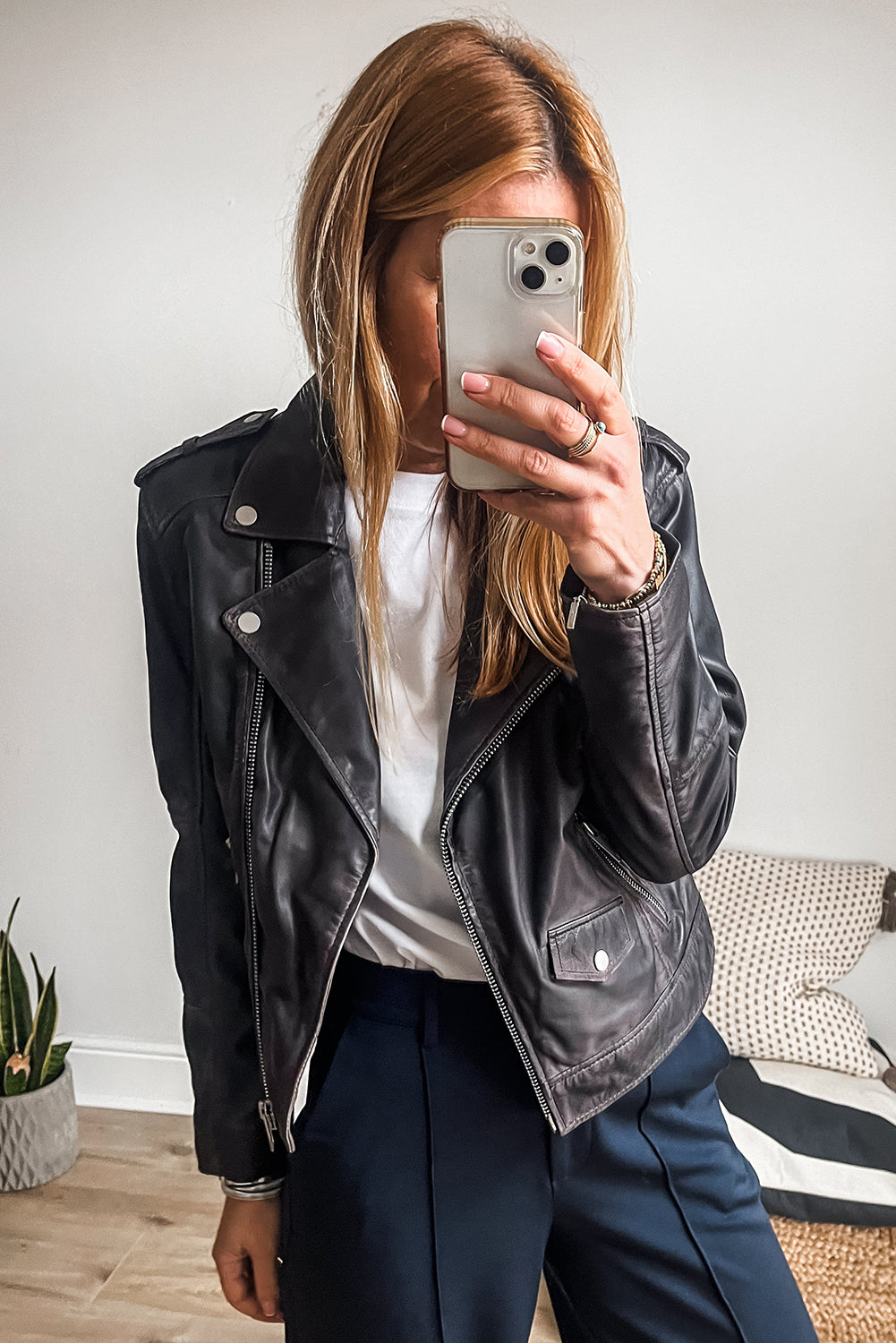 Chic black lapel collar motorcycle jacket