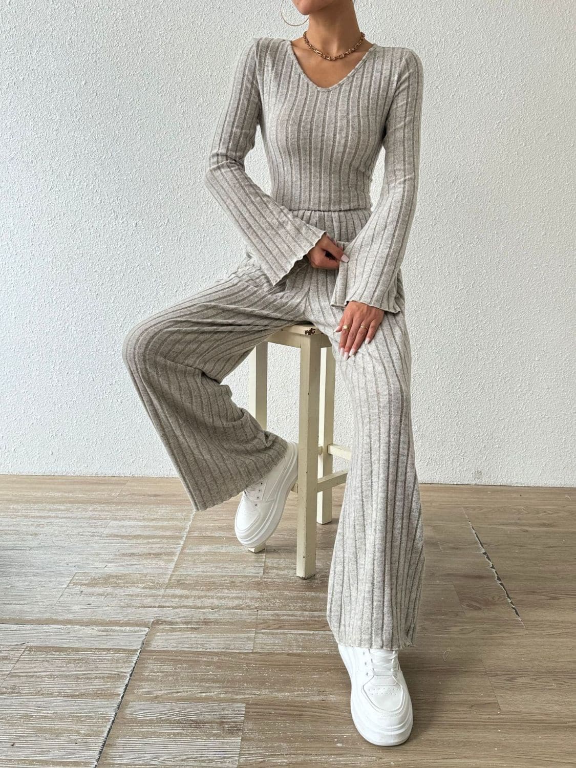 Chic ribbed V-neck long sleeve top and pocketed lounge pants set