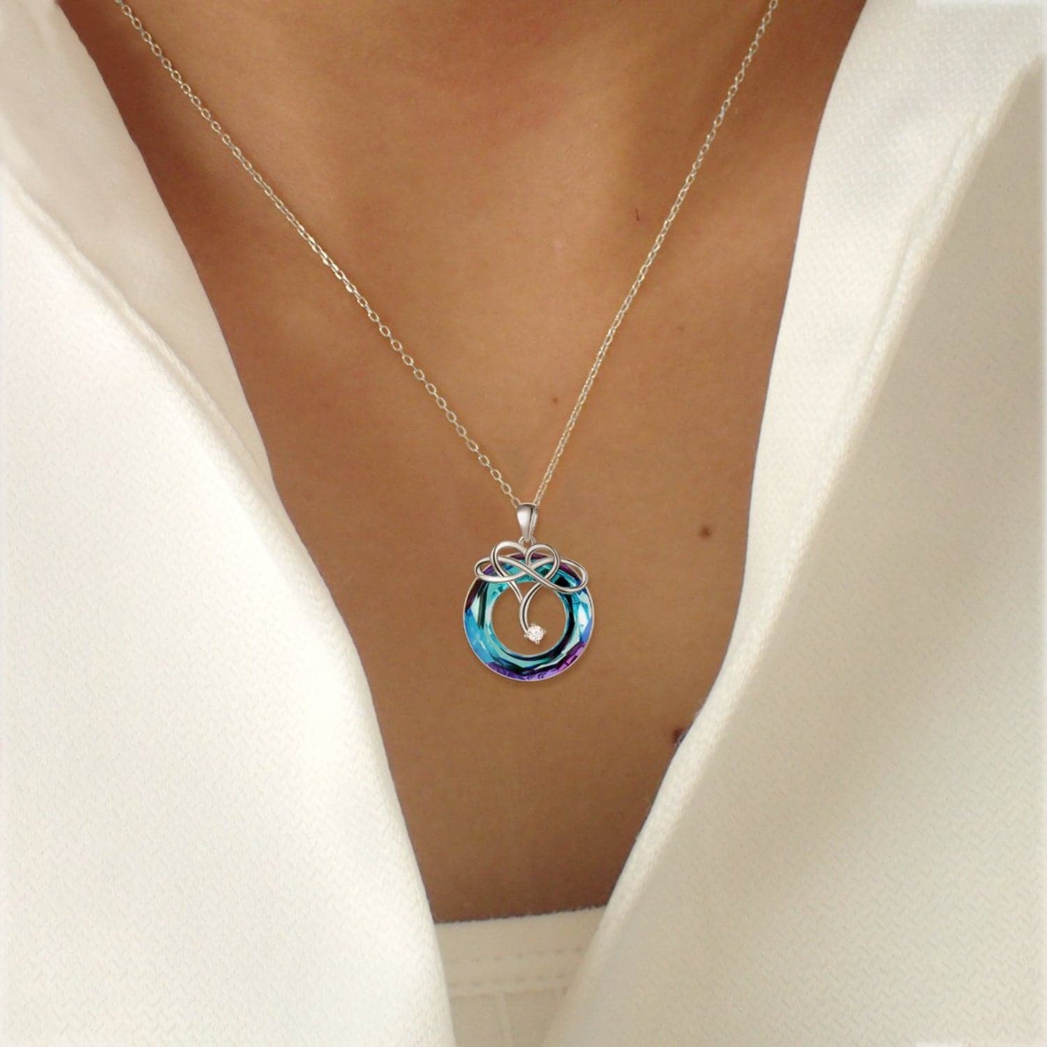 925 Sterling Silver Natural Crystal Pendant Necklace.