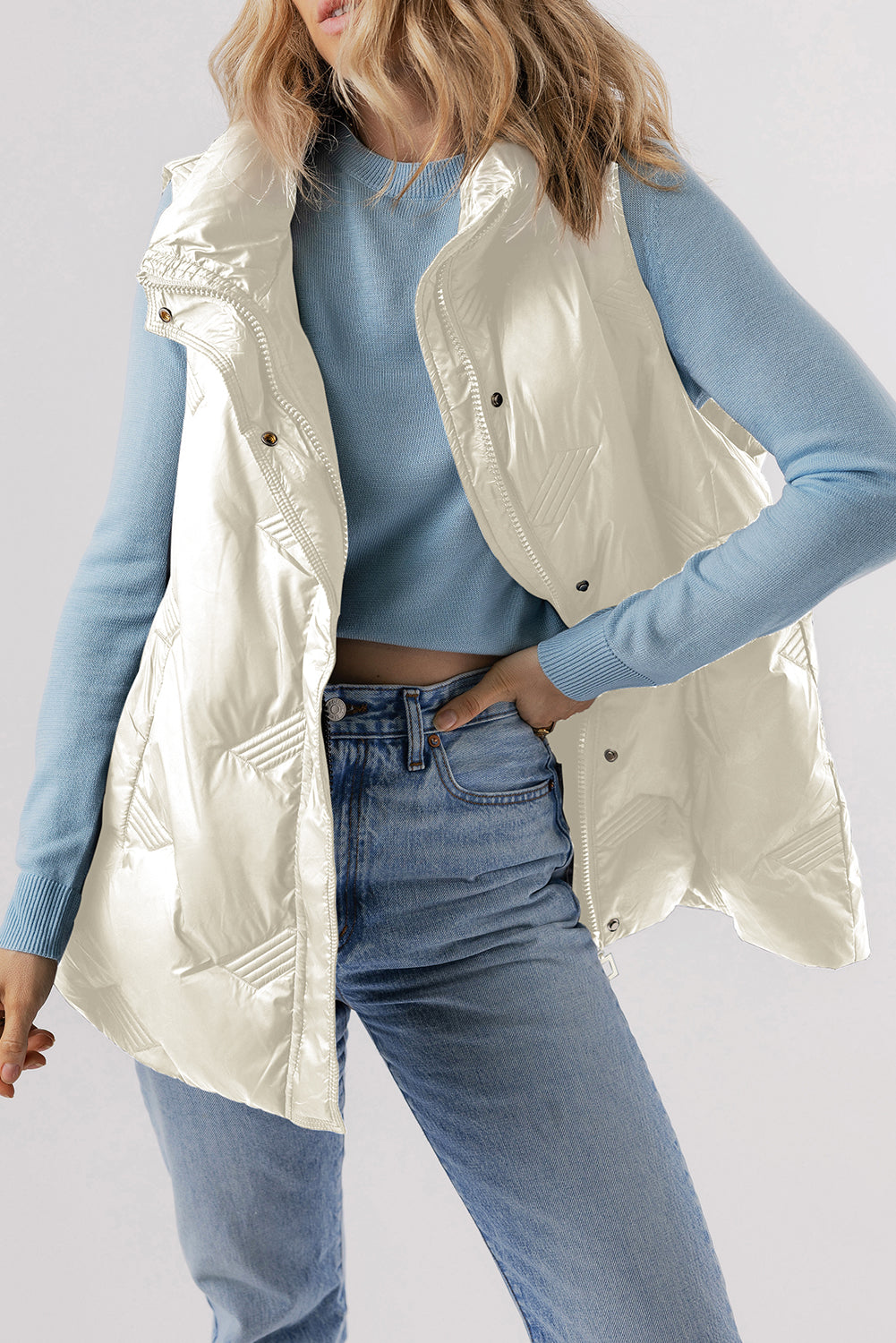 Chic white quilted high neck vest with zip closure