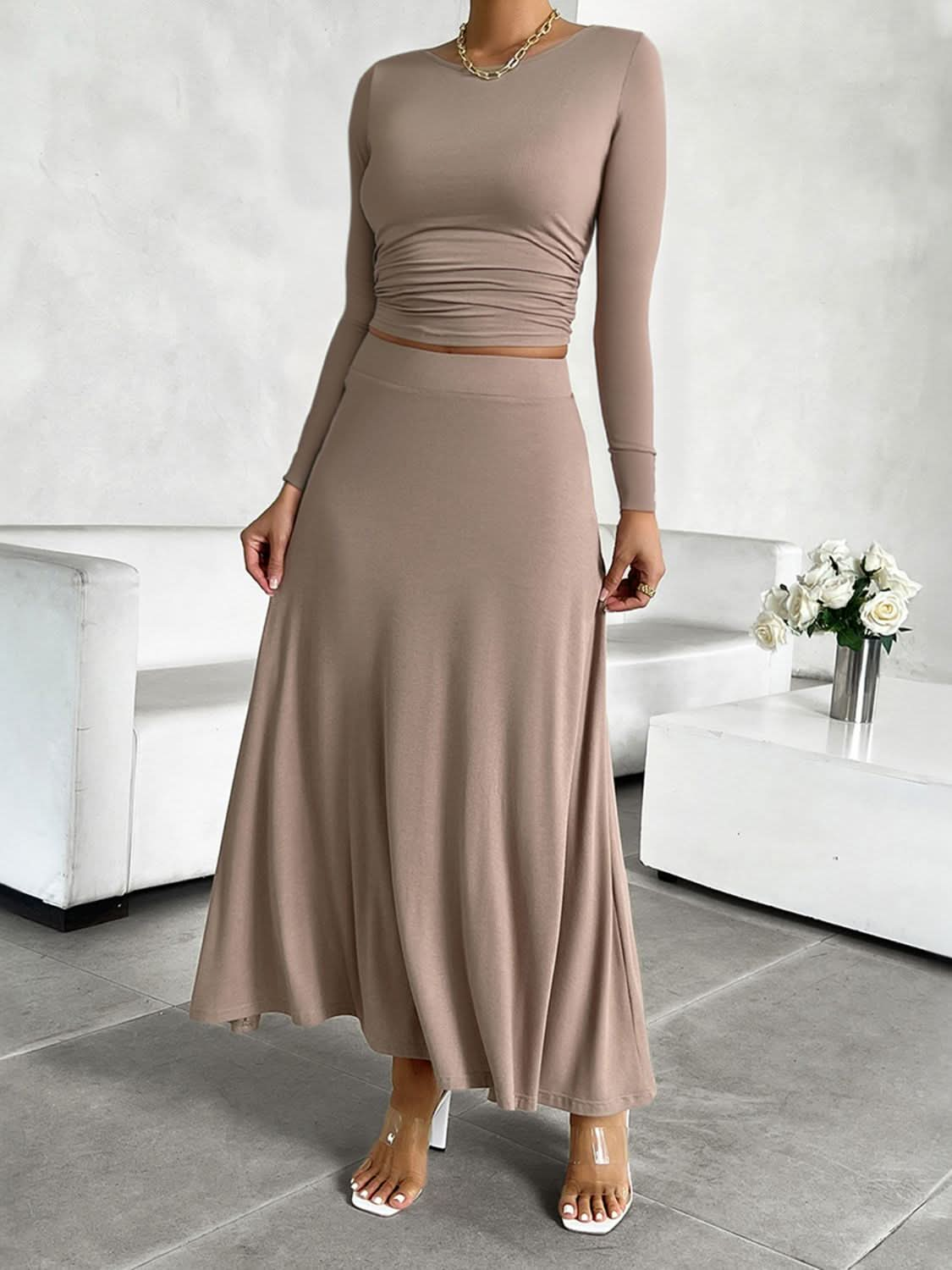 Chic and Stretchy Round Neck Top and Skirt Ensemble