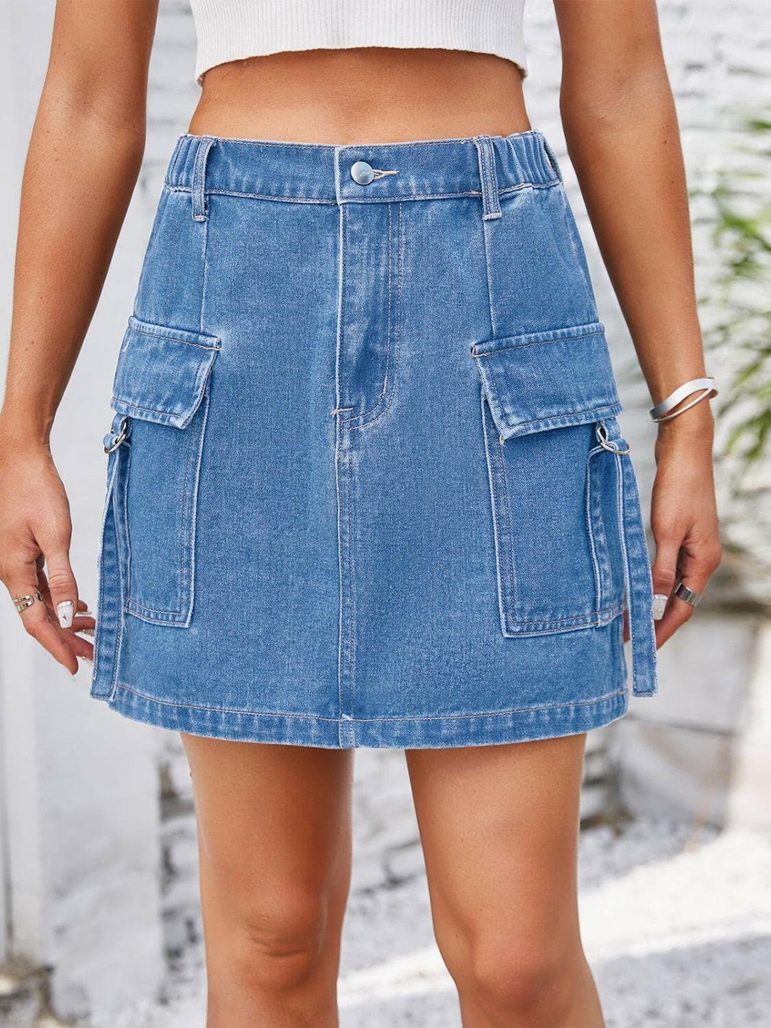 Pocketed Buttoned Denim Skirt.