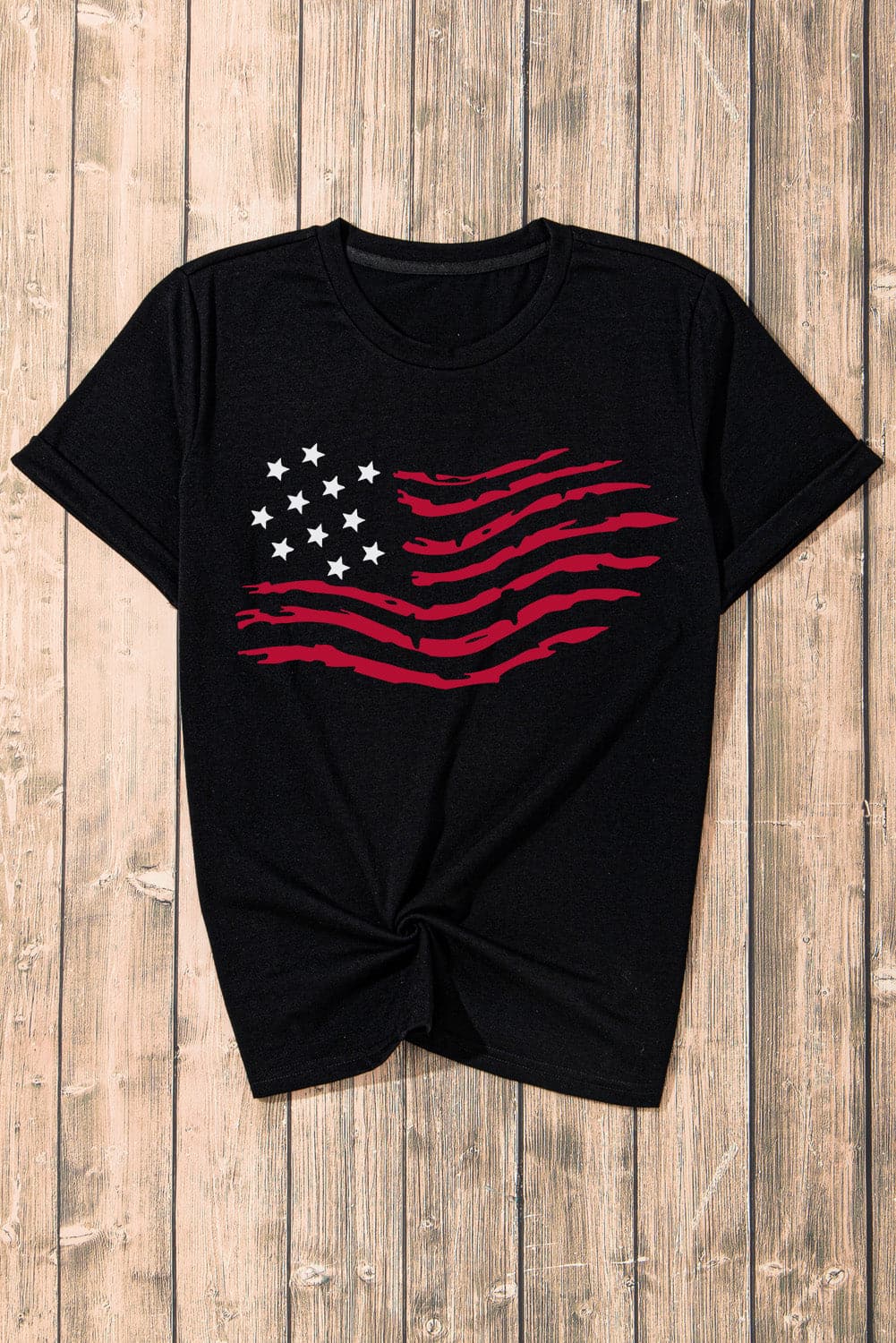 US Flag Round Neck Short Sleeve T-ShirtDiscover the Patriotic Elegance

Embrace your American spirit with our US Flag Round Neck Short Sleeve T-Shirt, a versatile piece that exudes style and patriotism. CLove Salve Flag Round Neck Short SleeveT-Shirts