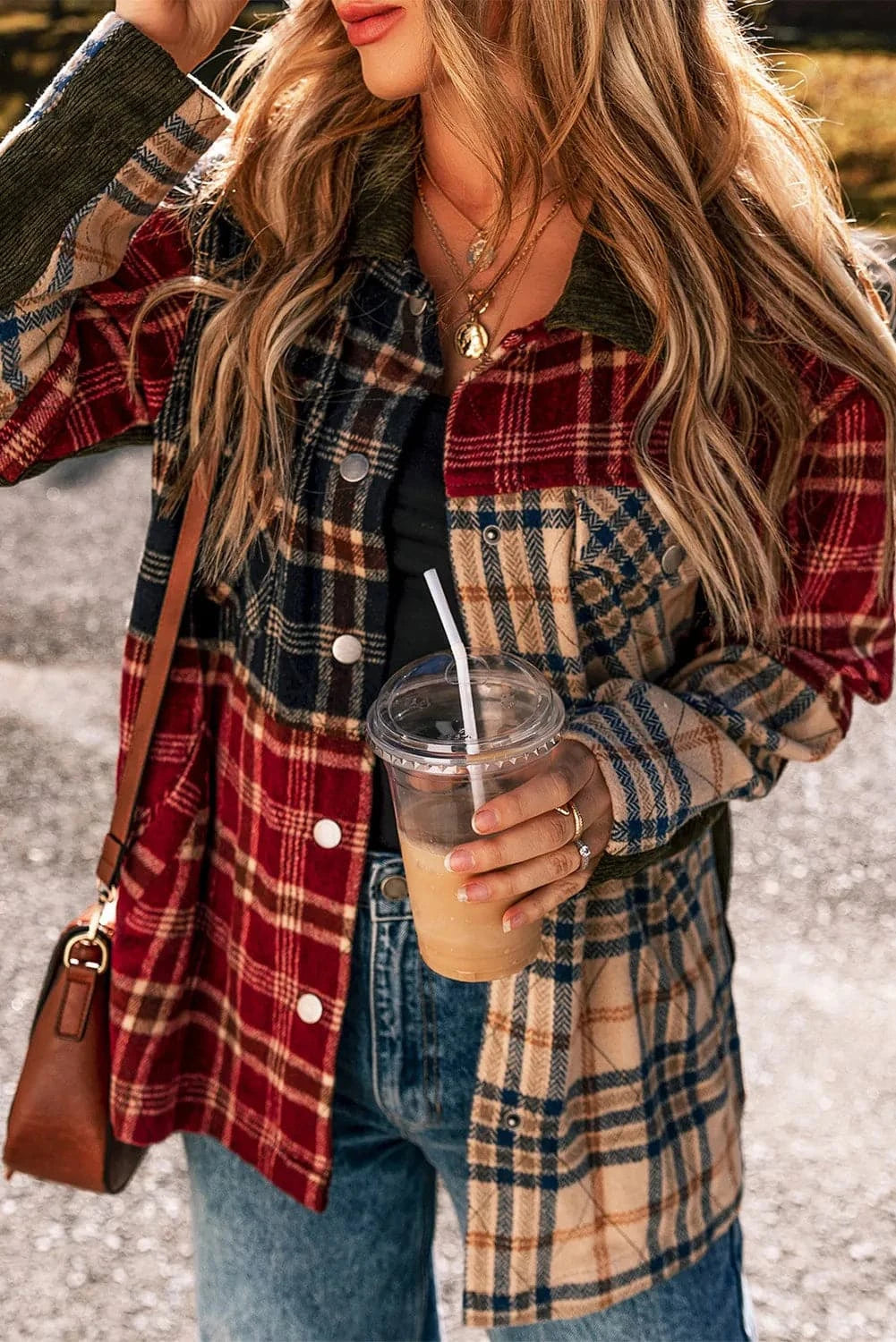 Plaid Button Up Long Sleeve JacketFeatures: Pocketed
Thickness: Normal
Body: Not lined
Material composition: 100% polyester
Care instructions: Machine wash cold. Tumble dry low.
Imported


Size
US
BuLove Salve Long Sleeve JacketOuterwear