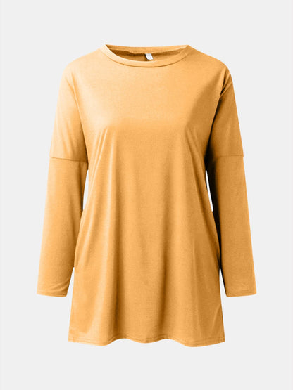 Chic and comfy round neck long sleeve tee with pockets