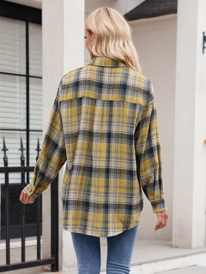 Pocketed Plaid Collared Neck Long Sleeve Shirt.