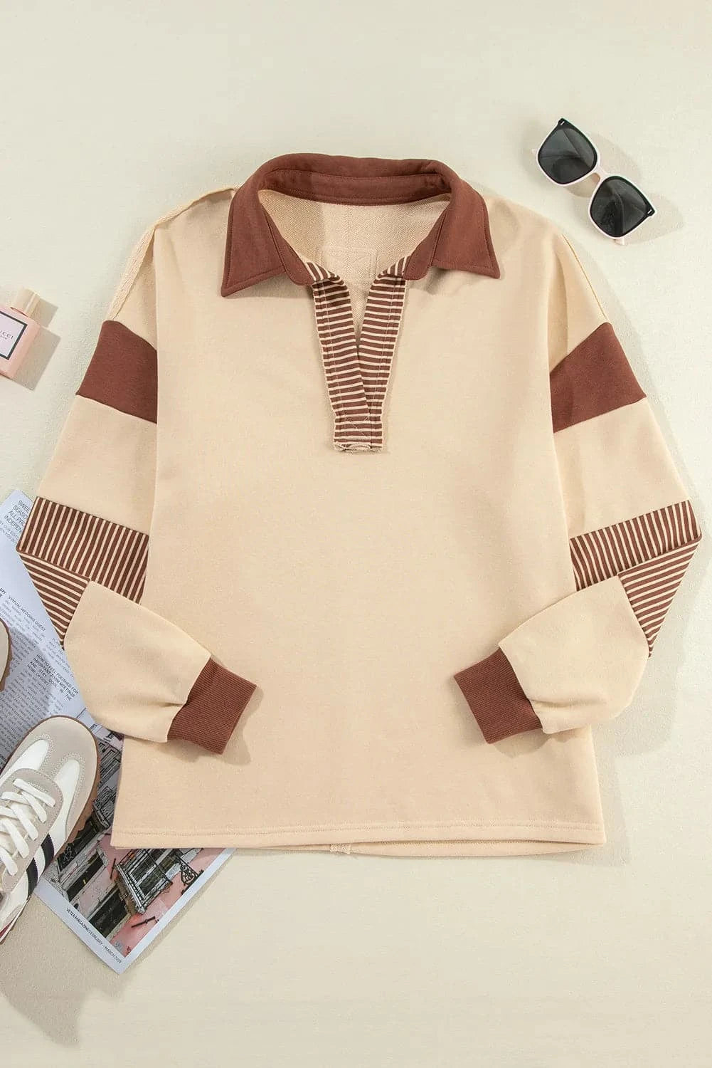 Collared long sleeve pullover sweatshirt