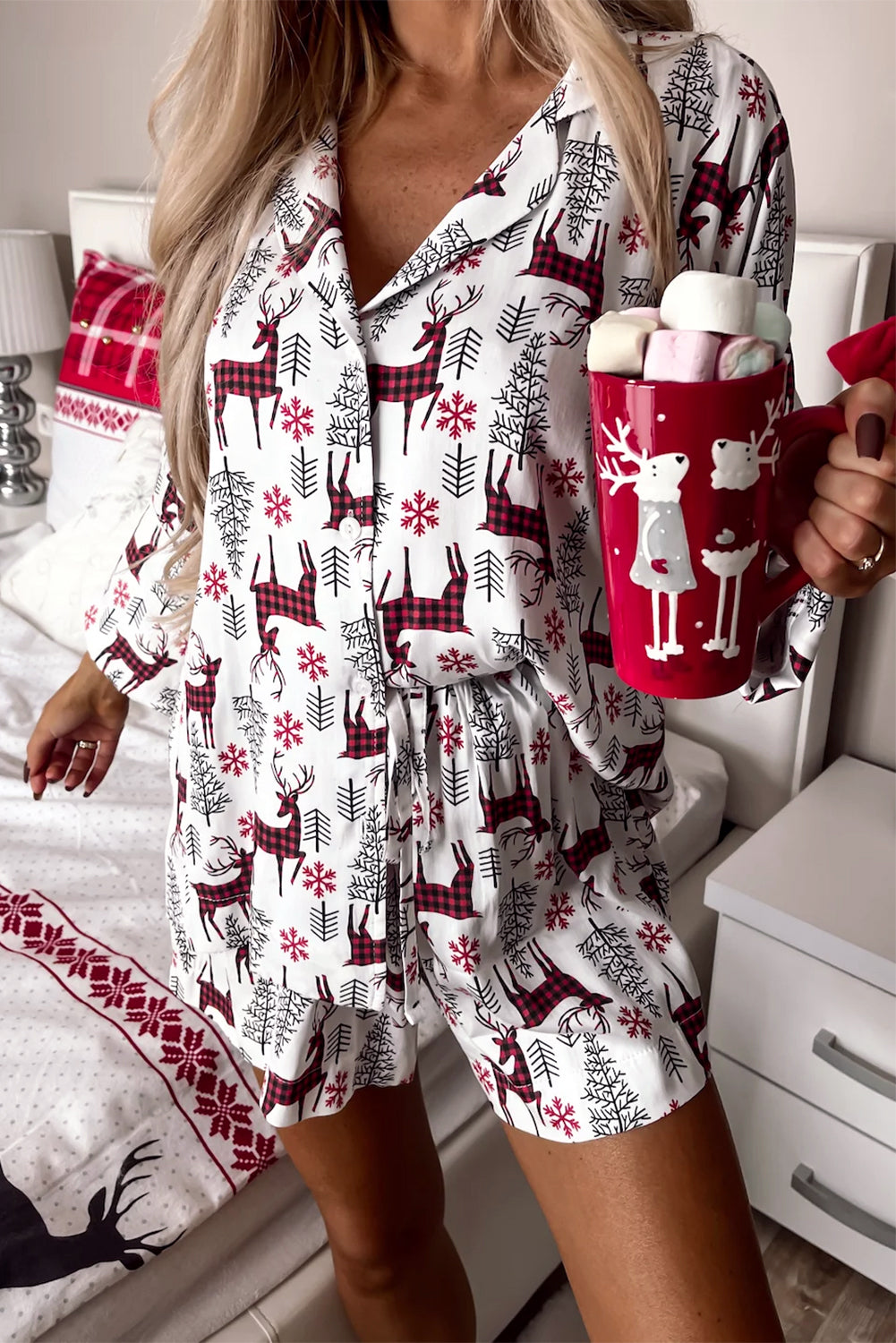 Festive White Deer Print Lounge Set for Cozy Christmas Celebrations