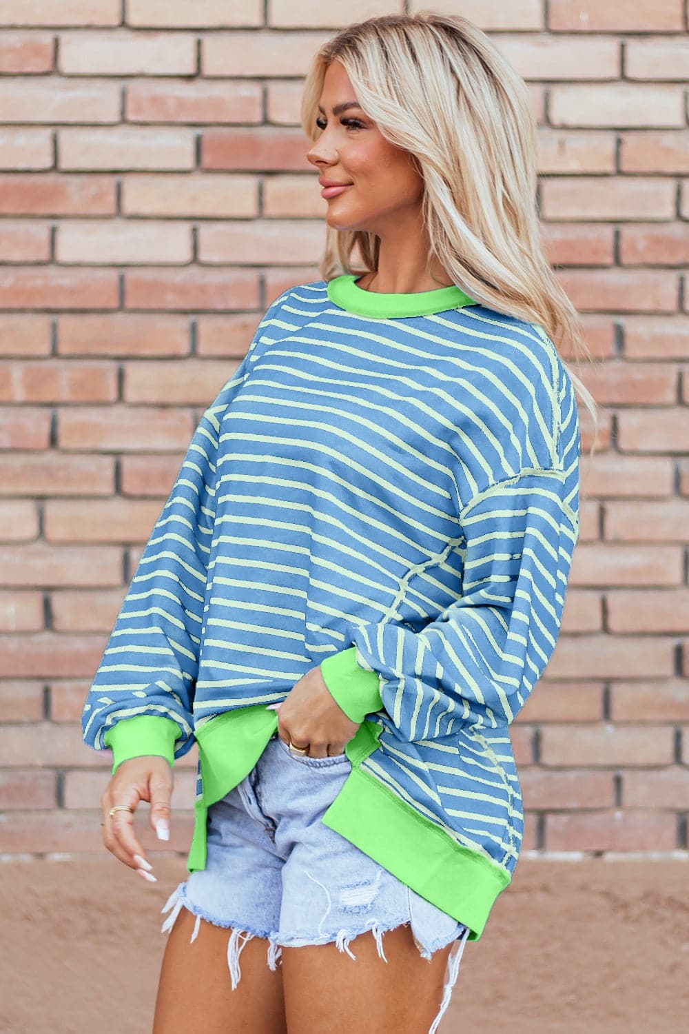 Chic high-low striped long sleeve pullover