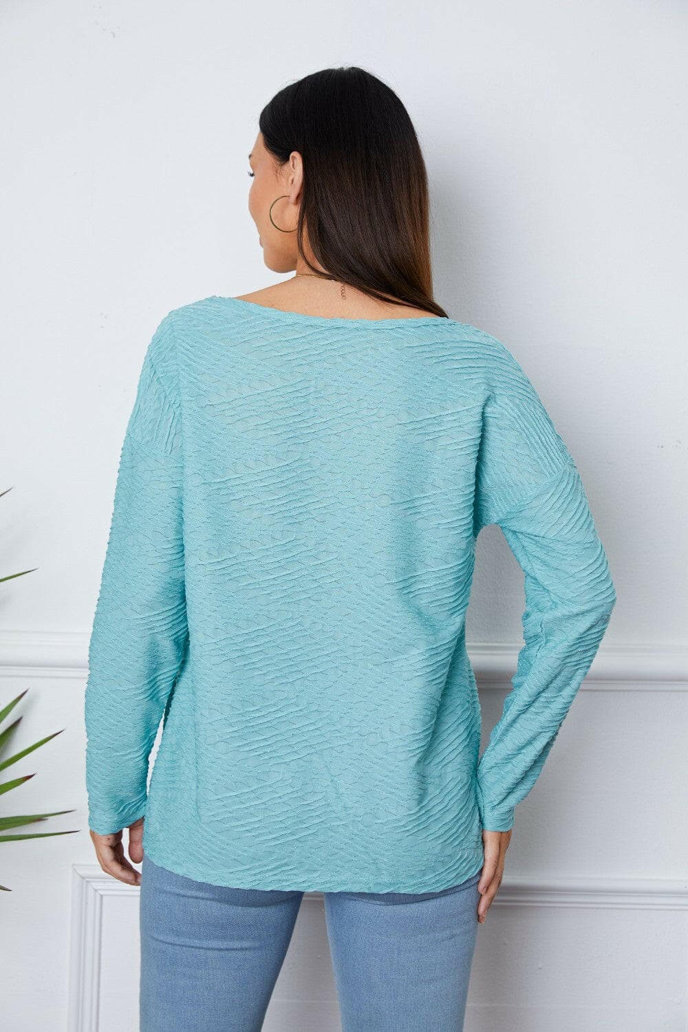 Texture Notched Drop Shoulder Top.