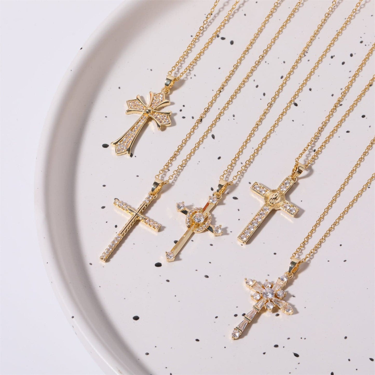 Stainless Steel Inlaid Zircon Cross Necklace.